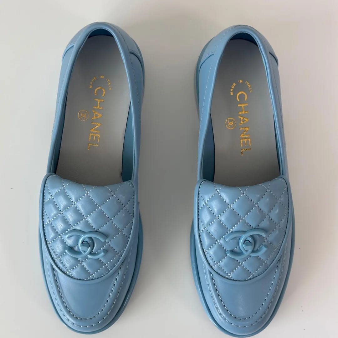 Chanel Shoes 04
