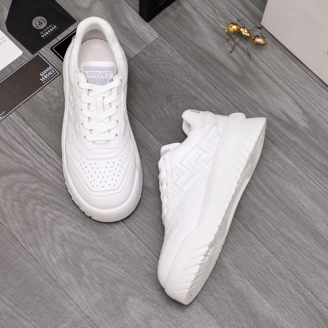 Versace Shoes 02