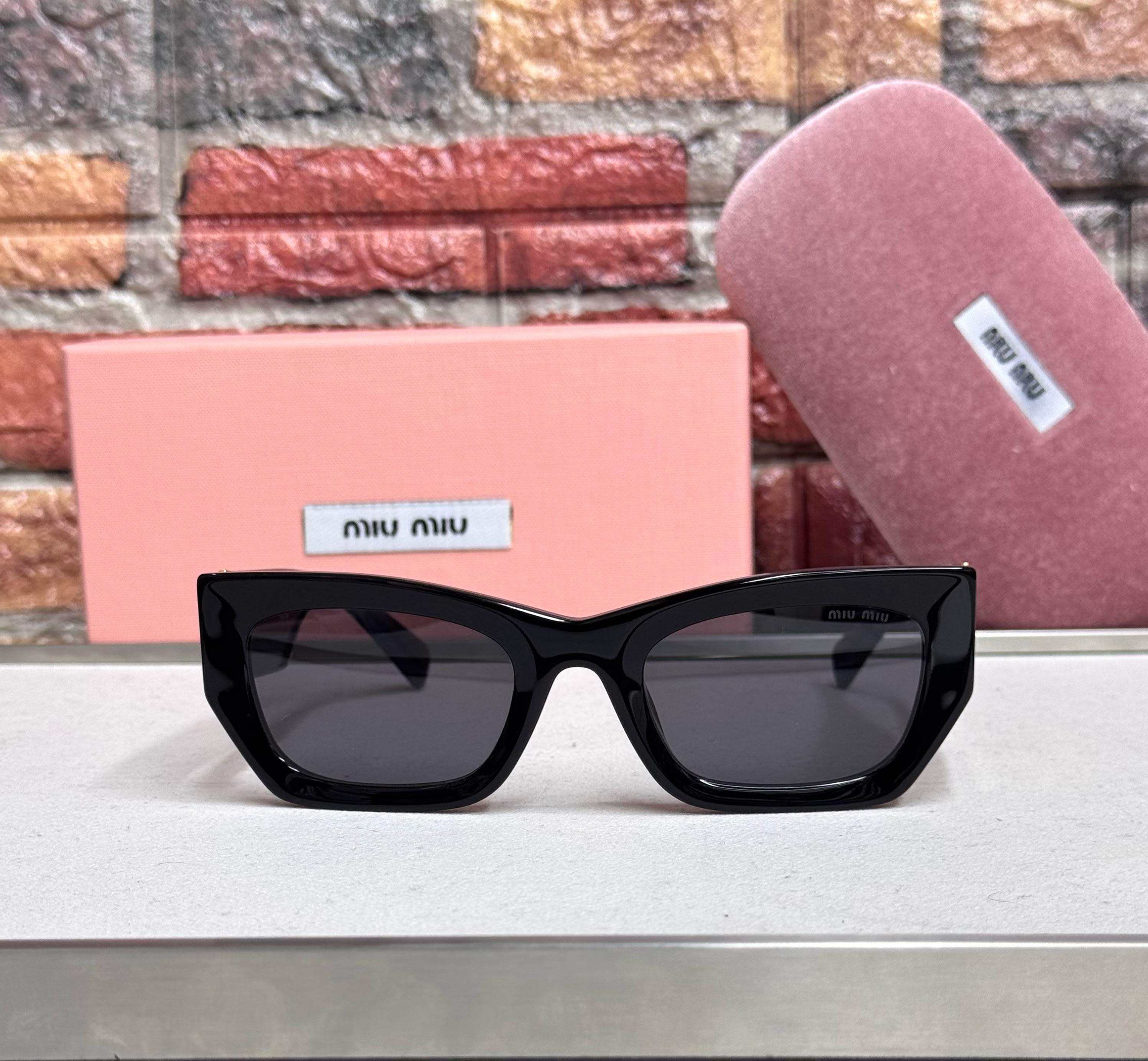 MIU MIU Glasses 03
