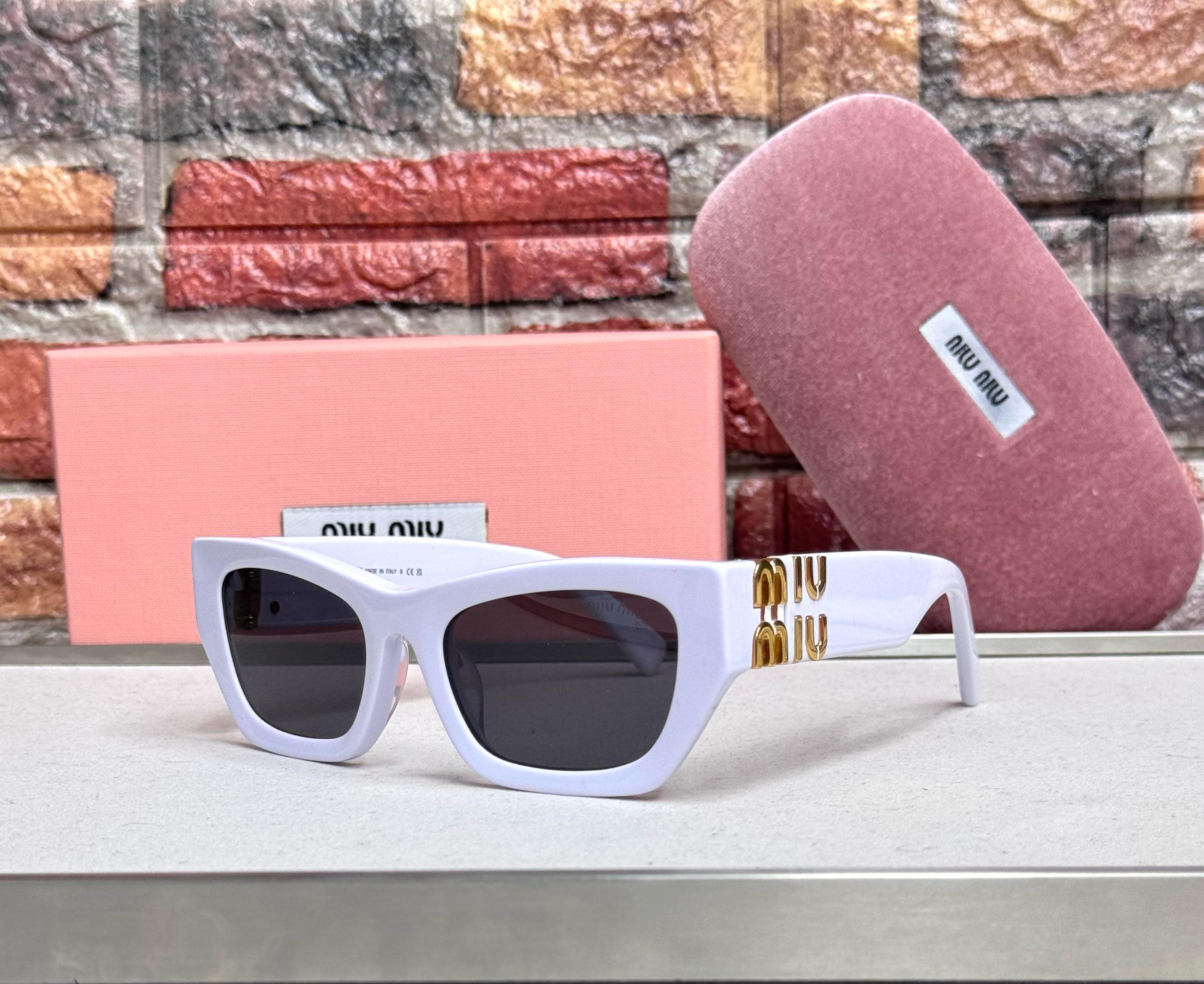 MIU MIU Glasses 02