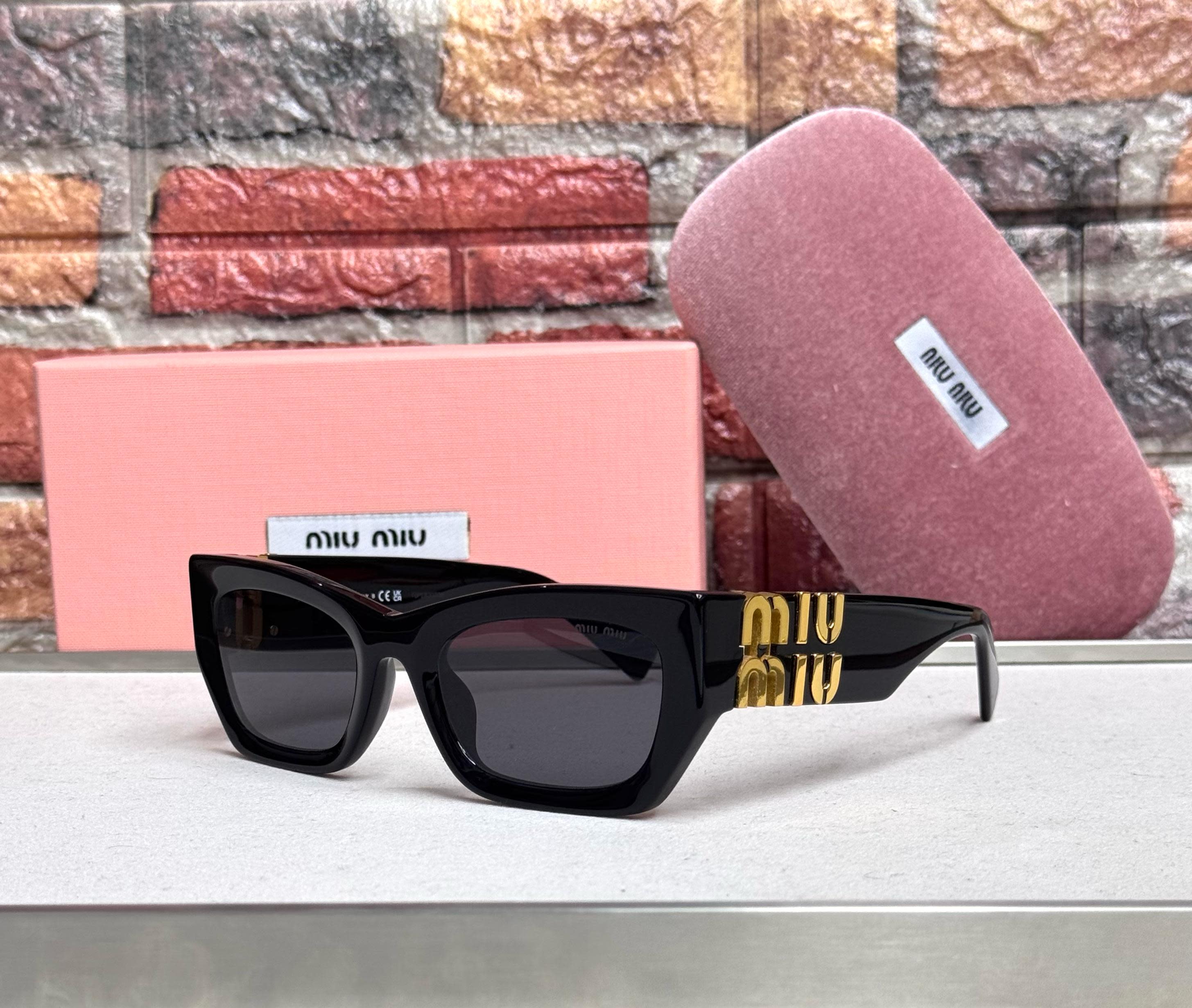 MIU MIU