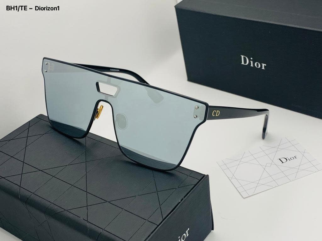 Dior Glasses 02