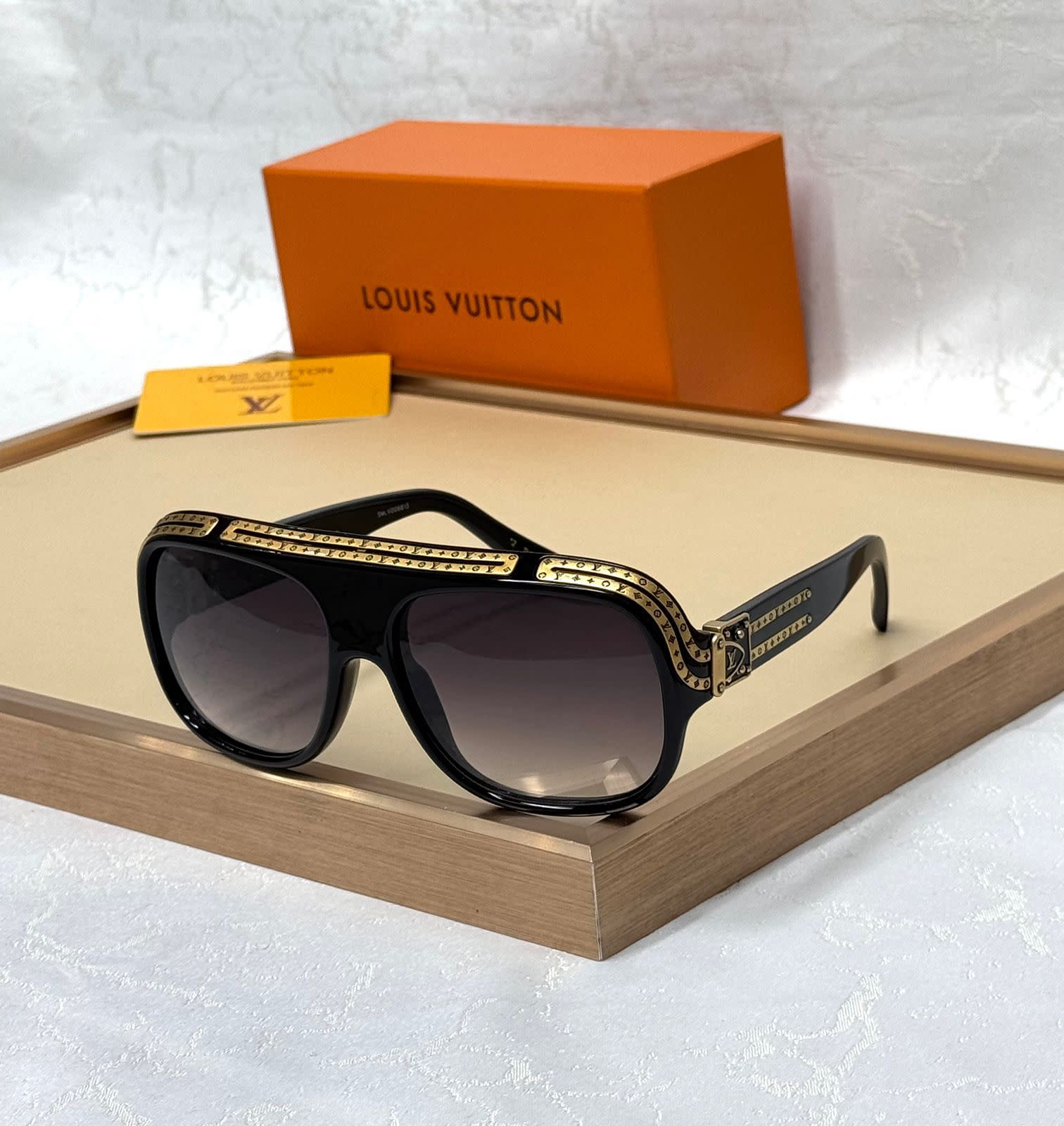 Louis Vuitton Glasses 06