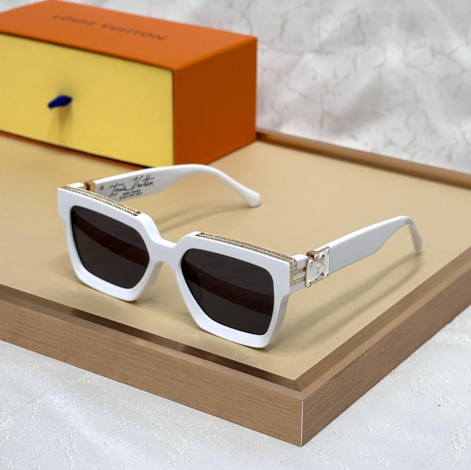 Louis Vuitton Glasses 07