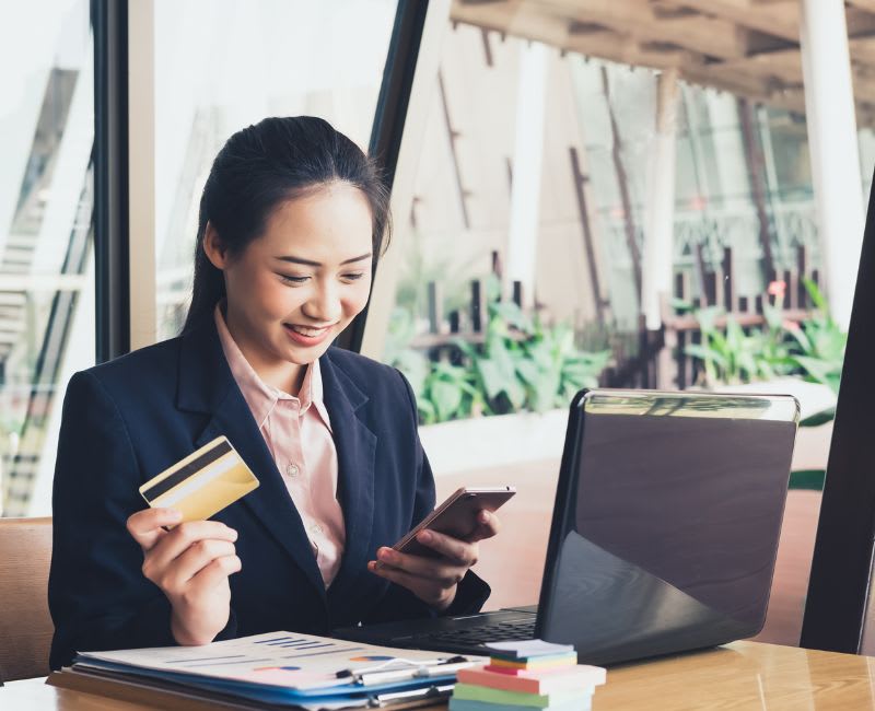 Smart Banking Solutions for UAE Individuals and Businesses
