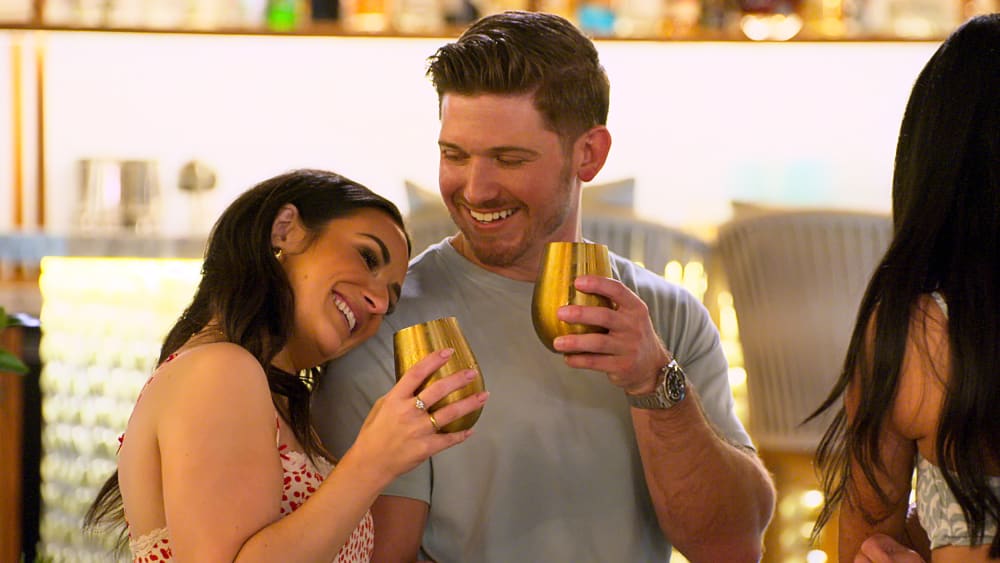 Jessica Barrett and Chris Fusco on season 10 of "Love Is Blind."