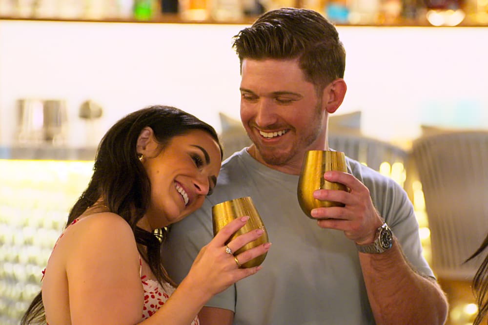 Jessica Barrett and Chris Fusco on season 10 of "Love Is Blind."