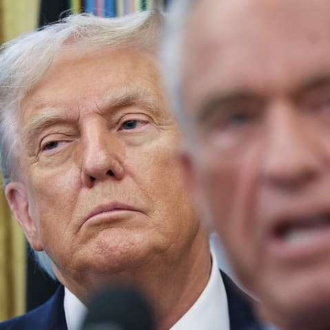 U.S. Secretary of Health and Human Services Robert F. Kennedy Jr. (R) and U.S. President Donald Trump (L) on Sept. 30, 2025 in the Oval Office of the White House.