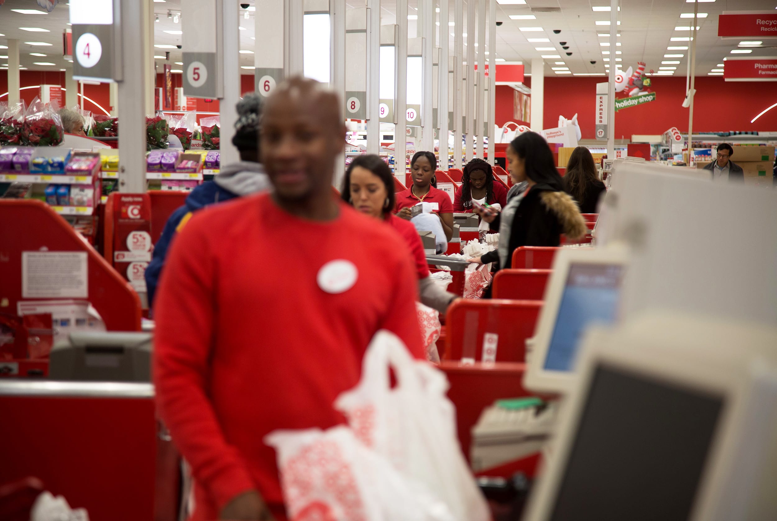 Target Problems Target's 10-4 smile requirement ignores the retailer's biggest problem