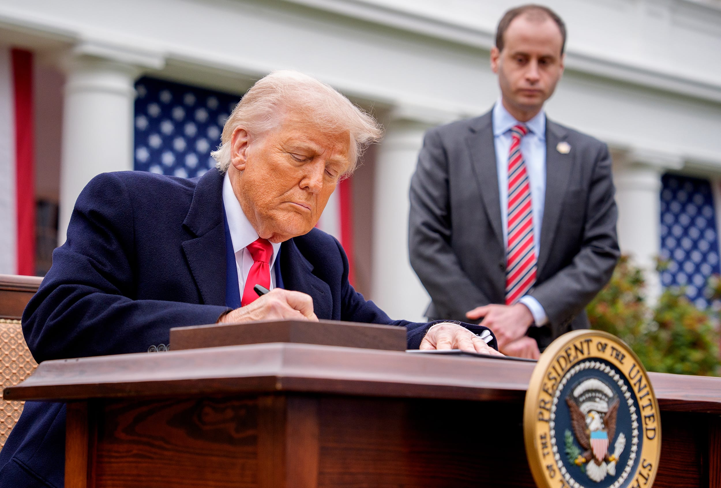 
                            Supreme Court rules Trump doesn’t have the tariff authority he claimed