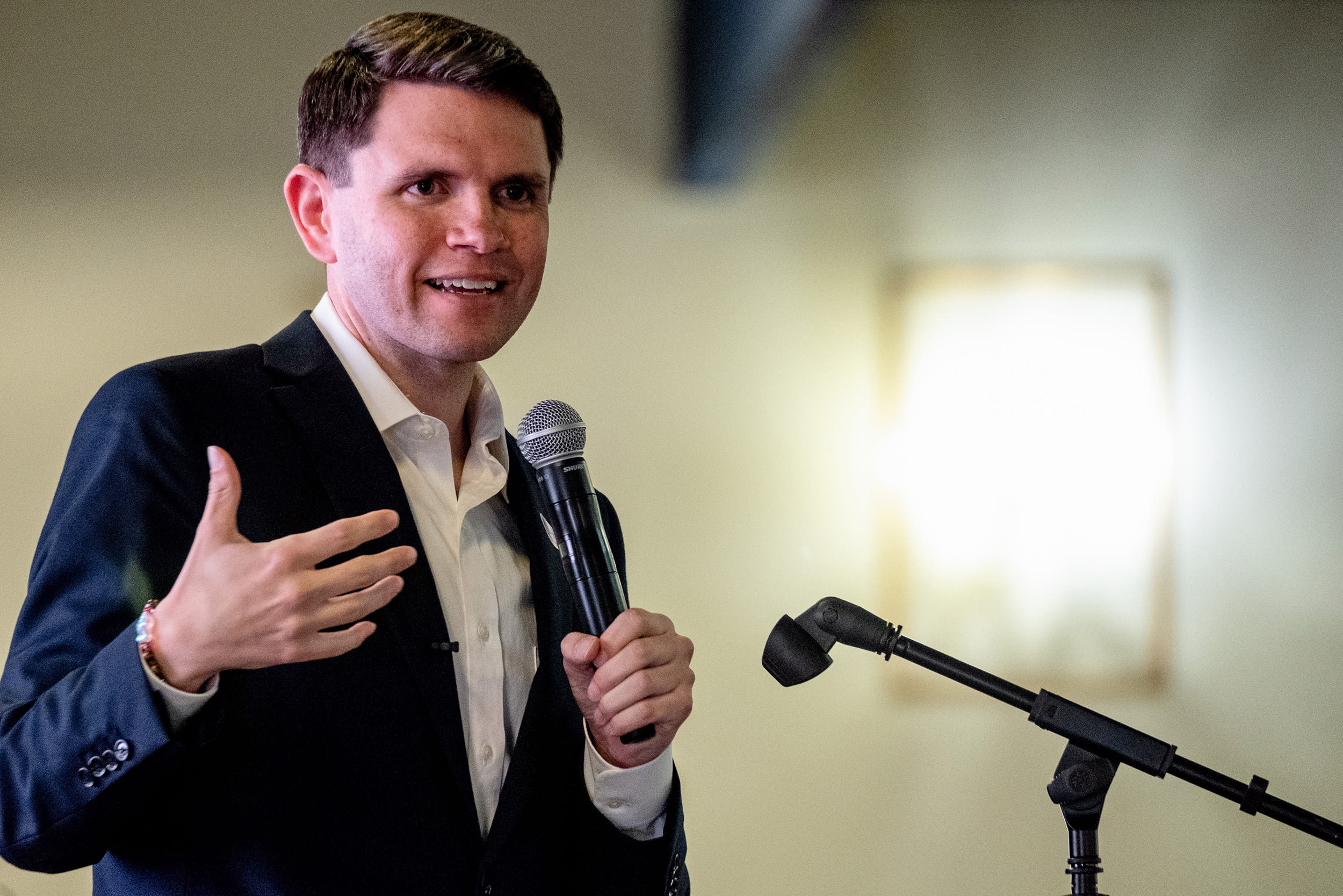 
                            Democrats have a new secret weapon for the 2026 midterms: Pastors