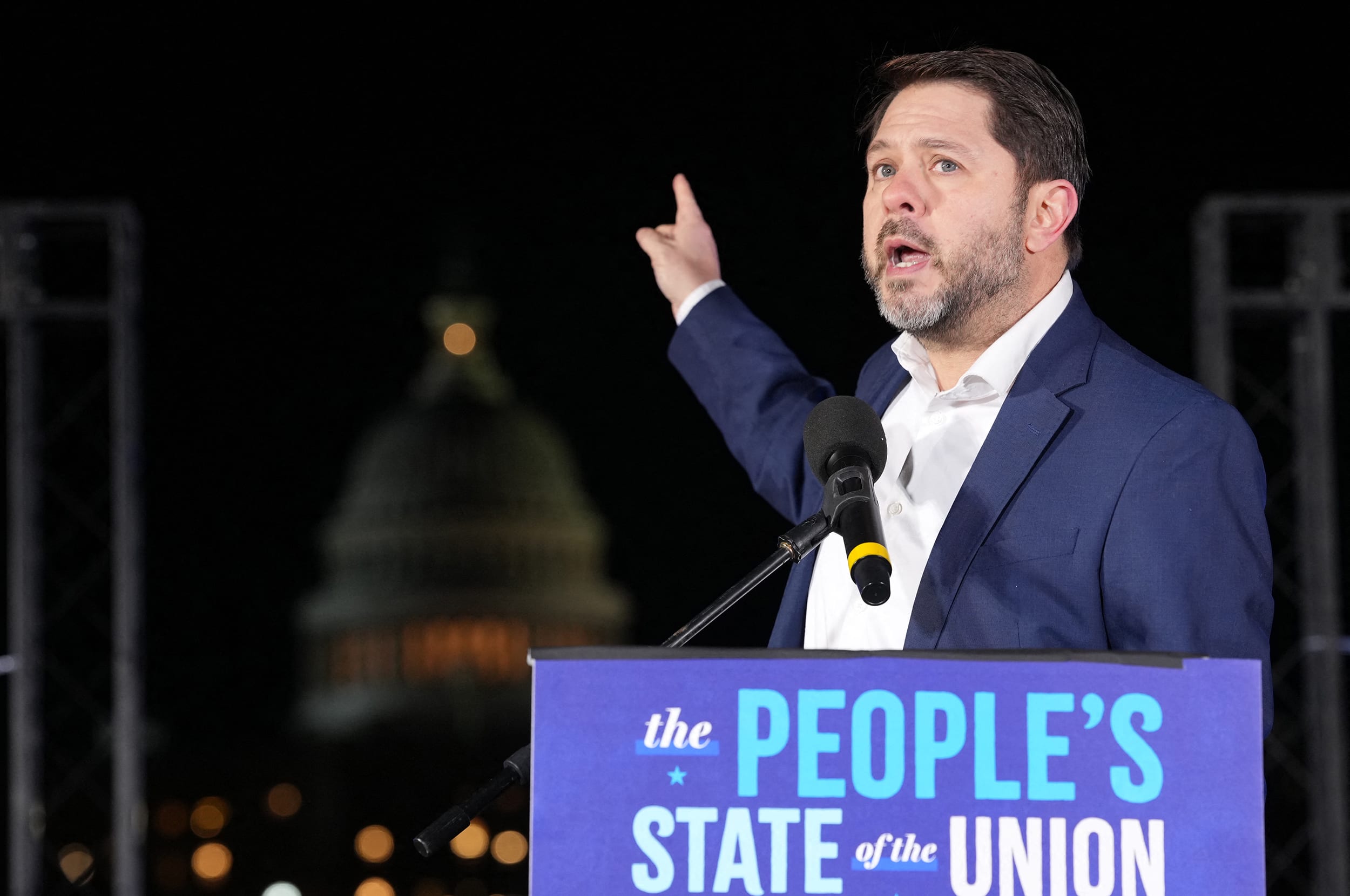 The Democratic strategy on Iran: Remind voters of Iraq