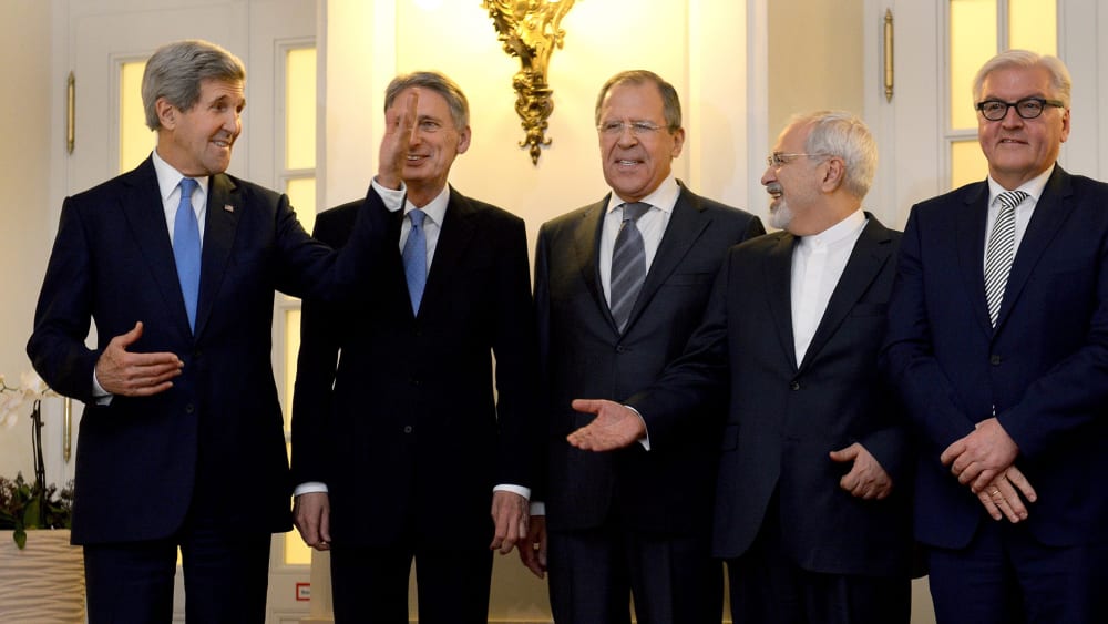US Secretary of State John Kerry, British Foreign Secretary Philip Hammond, Russian Foreign Minister Sergei Lavrov, Iranian Foreign Minister Mohammad Javad Zarif and Frank-Walter Steinmeier during the talksin Vienna, Austria, Nov. 24, 2014.