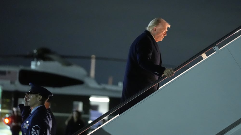 Trump boards Air Force Once