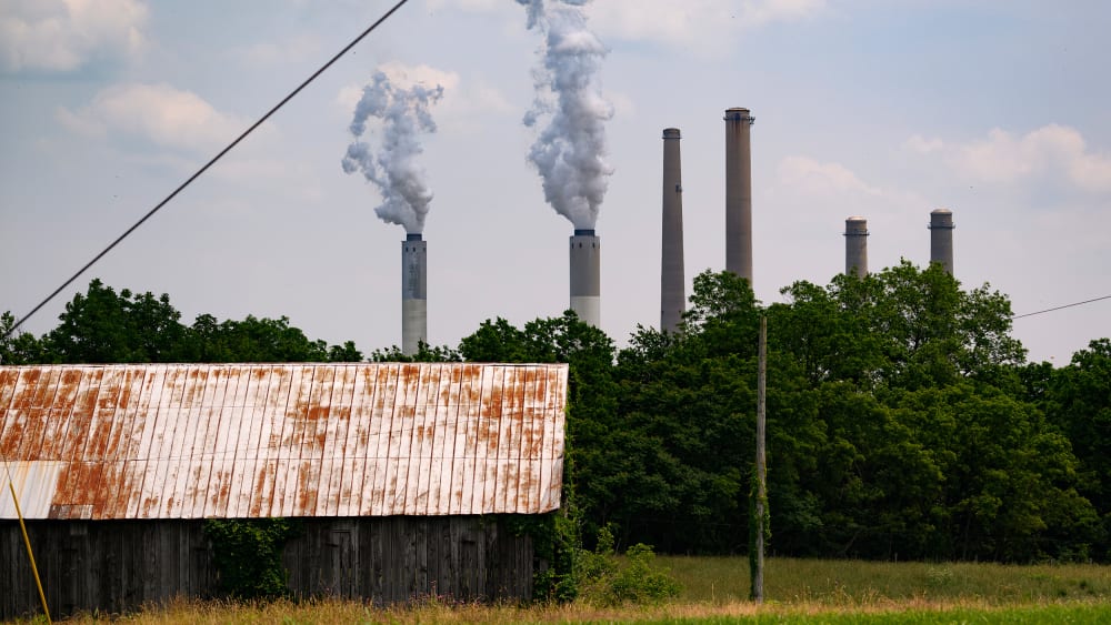 Stacks from a coal power plant in Maysville, K.Y.