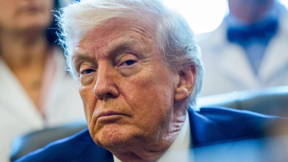 Trump rallying in newly-drawn NC district expected to be crucial election in 2026