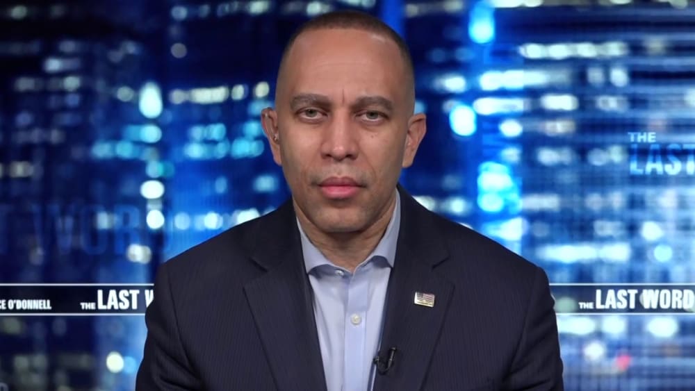 Jeffries blasts Trump’s Venezuela invasion: Constitution is not ‘a mere inconvenience’