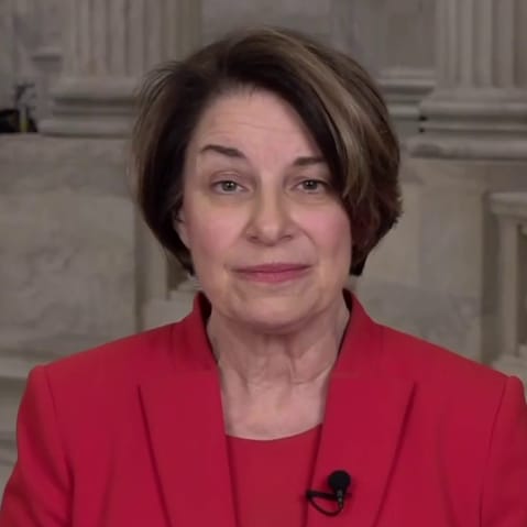 Sen. Klobuchar: FCC investigating every major network except Fox News