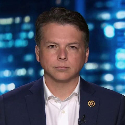 Trump’s ‘incoherence’ on display in Davos: Top Dem says ‘My God, we have three more years of this’