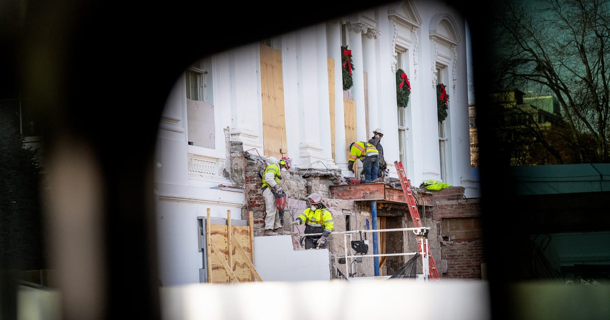 Preservation group sues White House to stop ballroom construction
