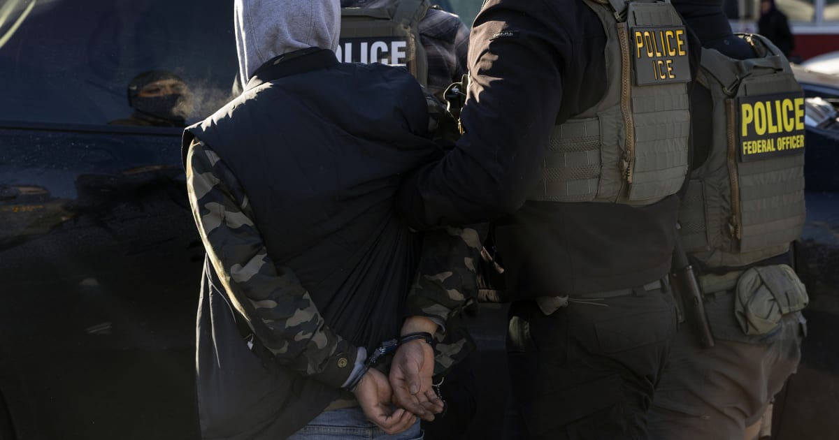 
                            Minnesota judges nearly shut out DOJ in a week of immigrant detention hearings