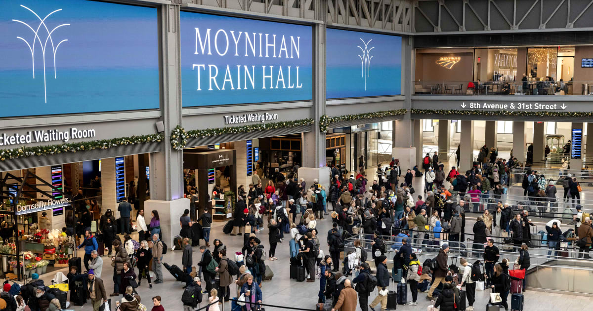 Trump said he’ll release federal funds if officials rename Dulles Airport, Penn Station after him