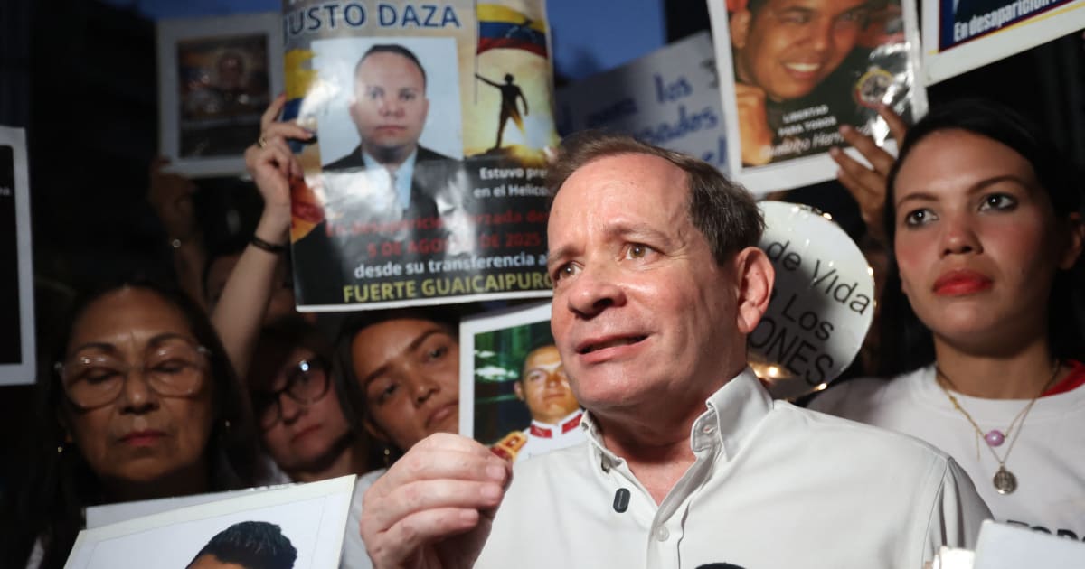 
                            Venezuelan opposition leader Machado says close ally was kidnapped after prison release