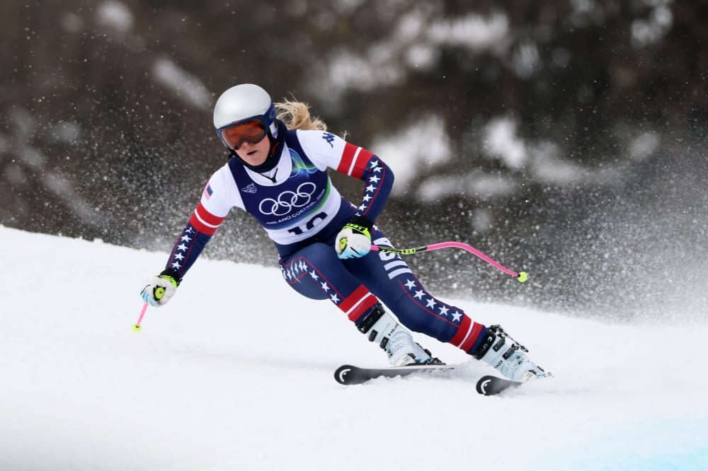 Lindsey Vonn skis.