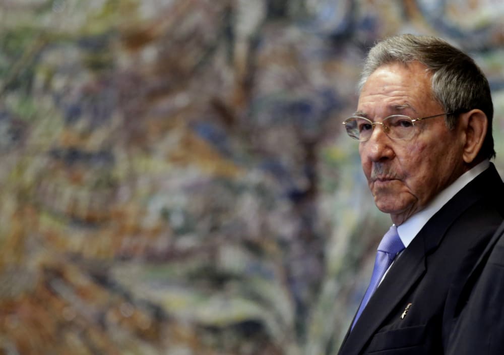 Cuba's President Raul Castro attends a ceremony at the Palace of the Revolution in Havana May 19, 2015. (Photo by Enrique de la Osa/Reuters)