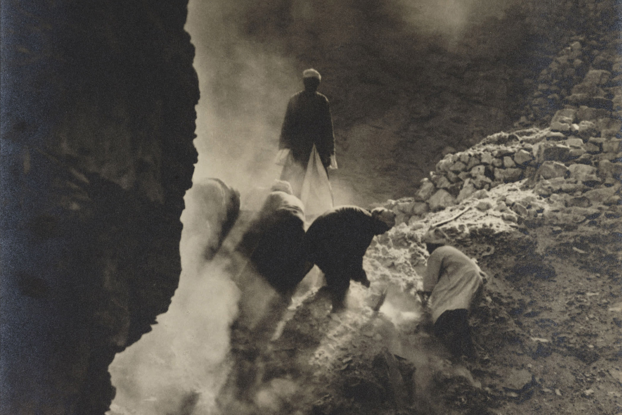 In this photograph taken by Lord Carnarvon, workers dig through rubble to the entrance of King Tut's tomb, c. late 1922. (Photo by Lord Carnarvon/Royal Photographic Society/Getty)
