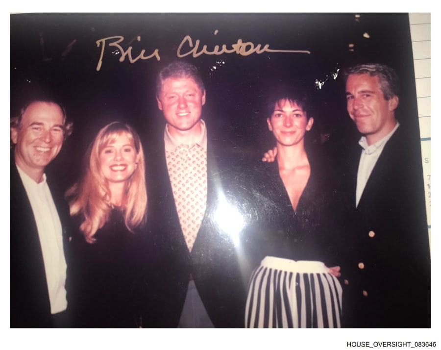 A photo of Jimmy Buffet, his wife Jane Slagsvol, with Bill Clinton, Ghislaine Maxwell, and Jeffery Epstein
