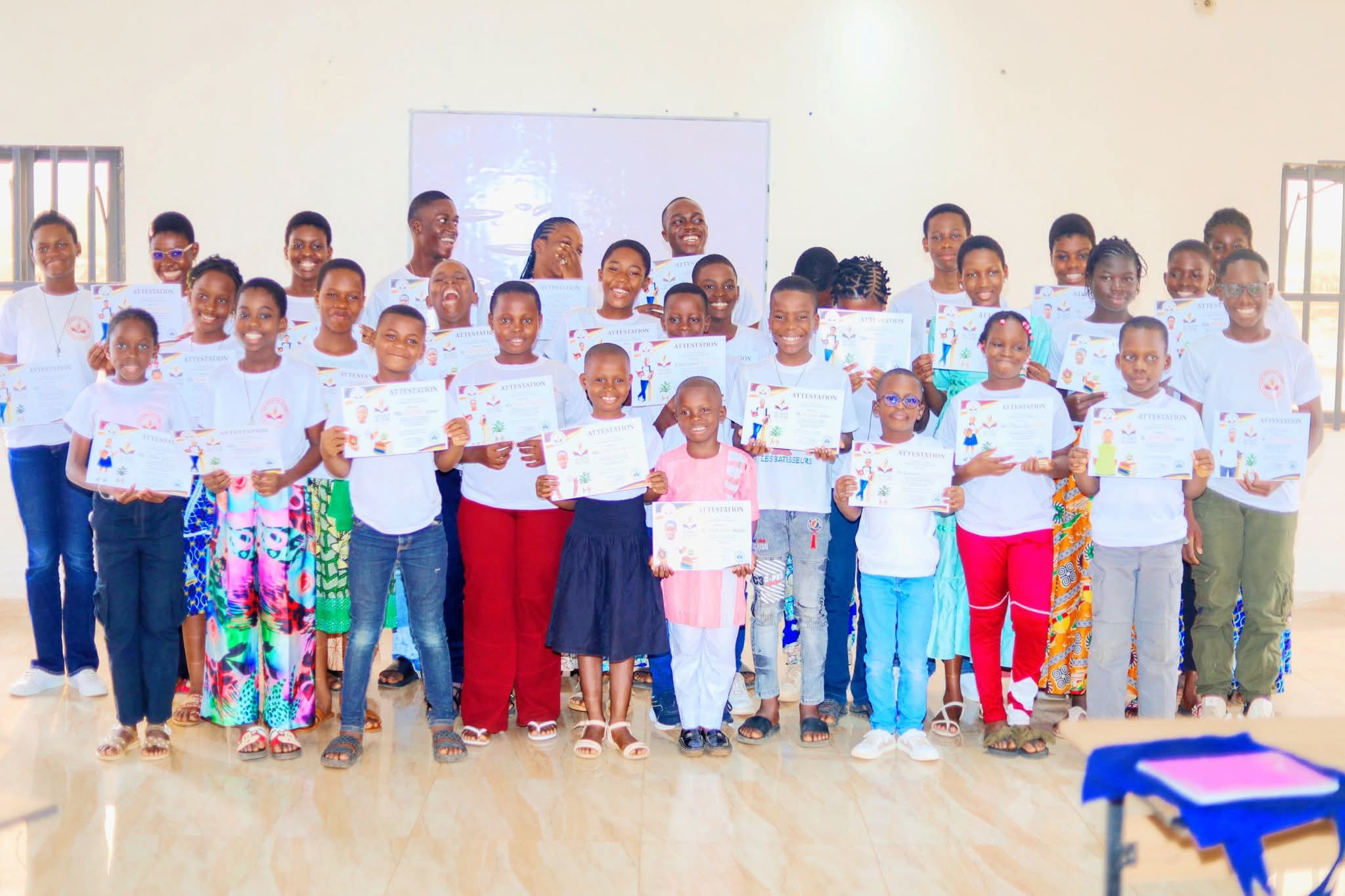Vacances utiles à Bohicon-Agongointo : 38 jeunes brillamment célébrés par le Club de Lecture du CSB Les Bâtisseurs
