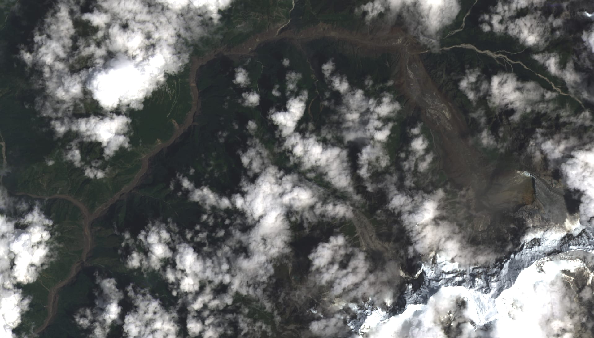 Inondations au Népal et au Tibet : au moins 180 morts après l'effondrement d'un glacier