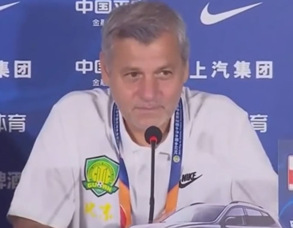 Ligue 1 : ovation pour Bruno Genesio avant le choc Monaco-Marseille