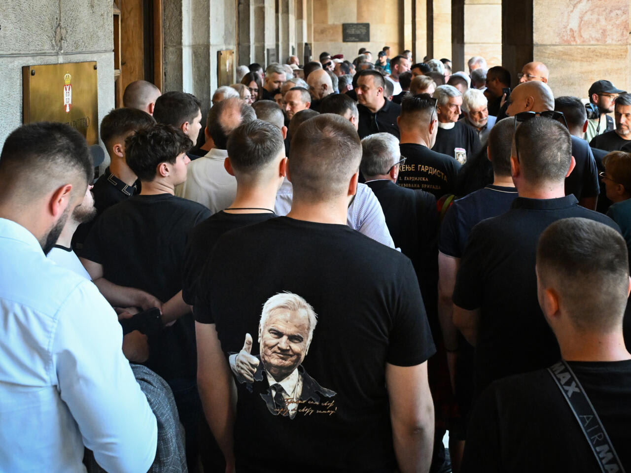 Hommage en Serbie au criminel de guerre Ratko Mladic