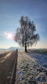 images/Q-SY87j43s38XHrmXRjoKbjOaUD6ZXDOS6hGNiLnWV4-576x1024