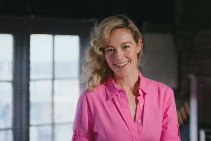 Artwork for Nikki Shiels on Sunday