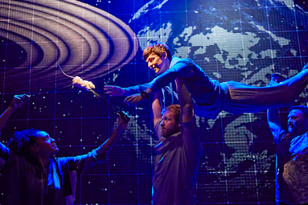 Joshua Jenkins (Christopher Boone), Amanda Posener, Matt Wilman and Oliver Boot. Photo by BrinkhoffMögenburg