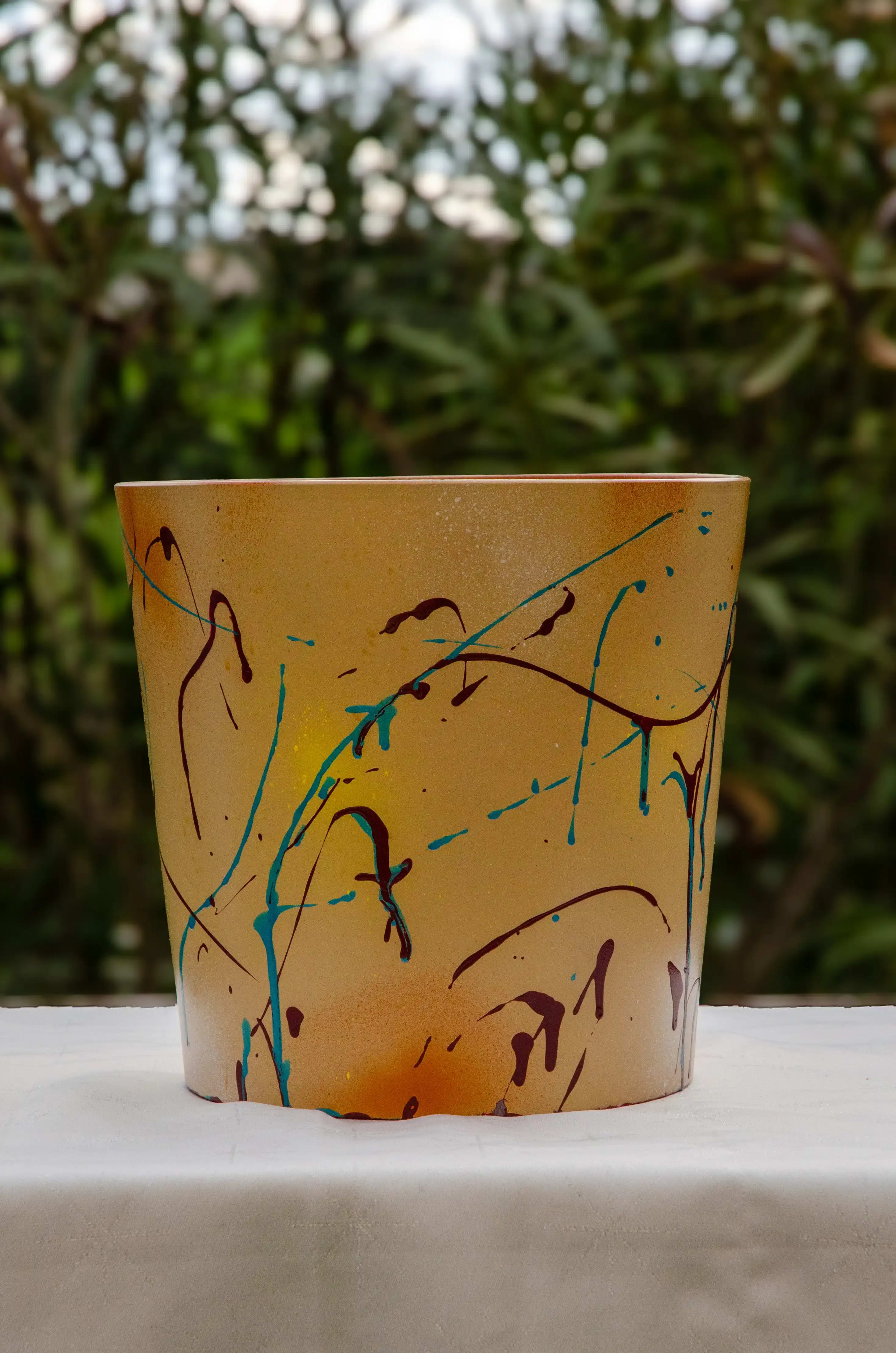 Pot de fleur beige 1