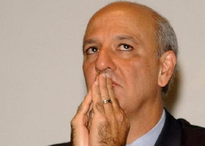 Arruda mantém candidatura ao governo do DF e anuncia recurso contra decisão do TRE