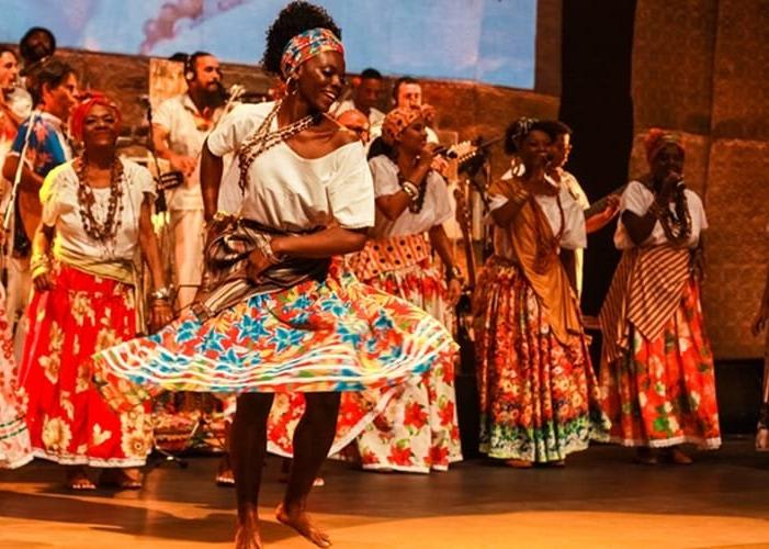 Escola Fundação Itaú abre inscrições para curso de moda e mestrado gratuitos