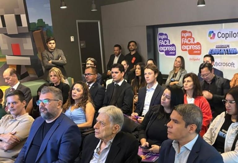 Inglês no Minecraft: Edtech de Brasília e Microsoft fecham acordo bilionário