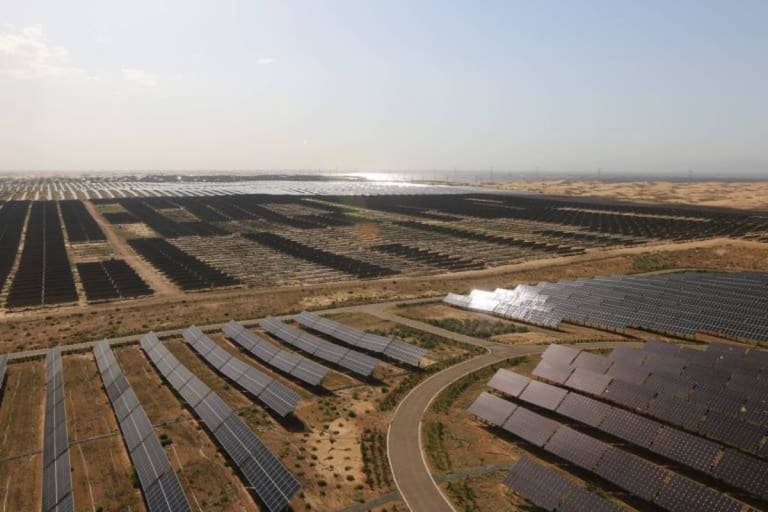 Solar supera carvão em capacidade instalada pela primeira vez na China
