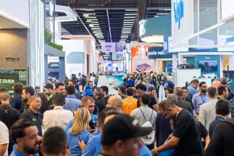 IA amplia autonomia do ar-condicionado e muda relação do consumidor com a climatização