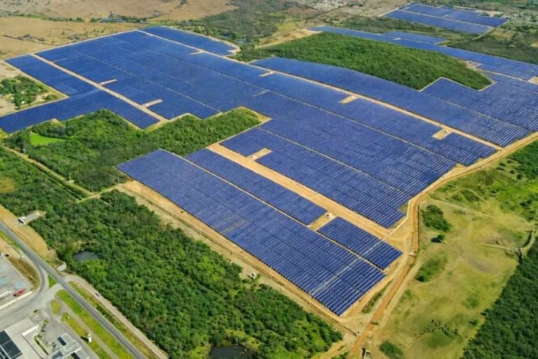 Além dos painéis: por que a segurança se tornou estratégica para usinas solares