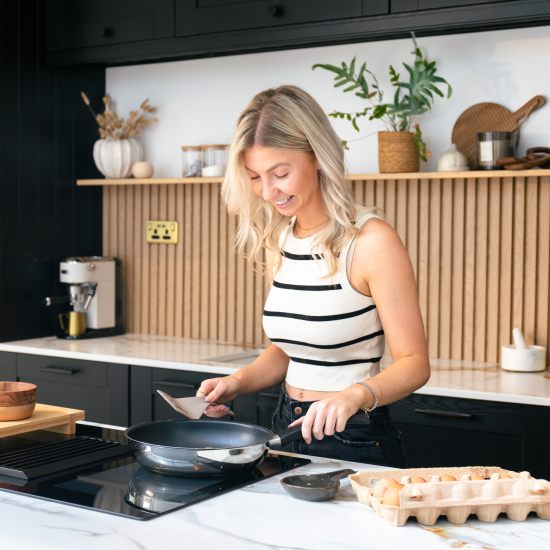 Shaker 5 Piece Ink Black Kitchen