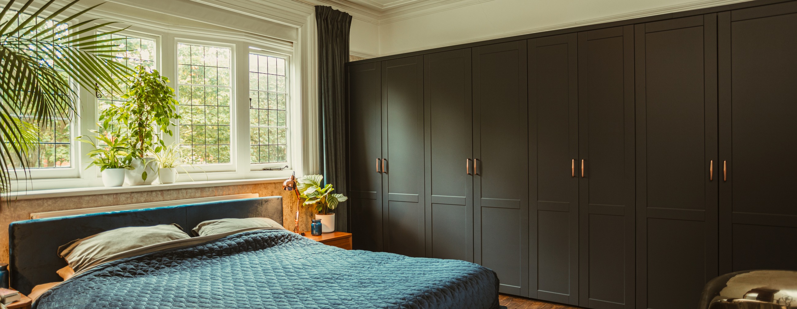 Shaker Classic Navy Blue Matt Wren Bedroom