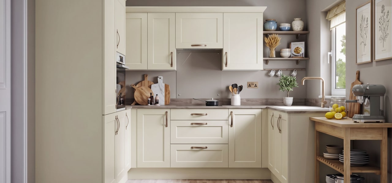 Shaker Chelsea Kitchen in Cream Matt kitchen