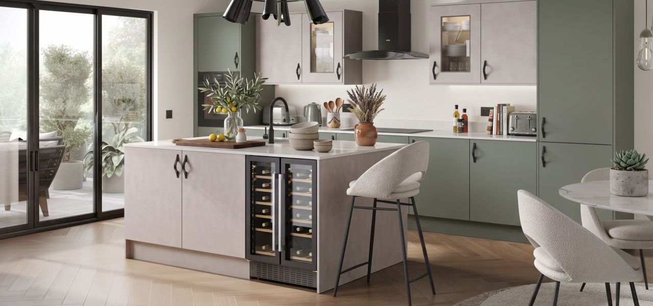 Contour Ermine Kitchen in Moss Green Matt kitchen