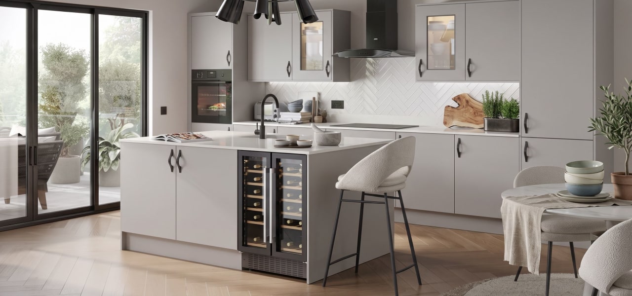 Contour Ermine Kitchen in Pebble Grey Matt kitchen
